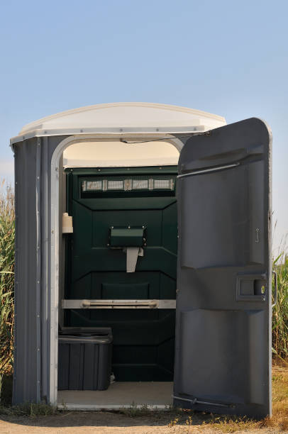 Best Porta potty rental near me  in Lost Hills, CA